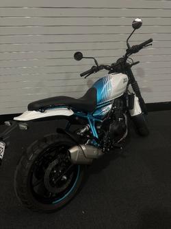2024 Royal Enfield GUERILLA 450 Blue