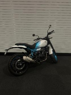 2024 Royal Enfield GUERILLA 450 Blue