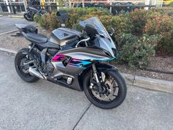 2024 YAMAHA YZF-R7LA grey