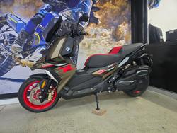 2025 BMW Motorrad C 400 X GREEN