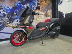 2025 BMW Motorrad C 400 X GREEN