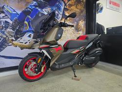 2025 BMW Motorrad C 400 X GREEN