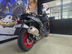 2025 BMW Motorrad C 400 X GREEN