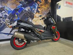 2025 BMW Motorrad C 400 X GREEN