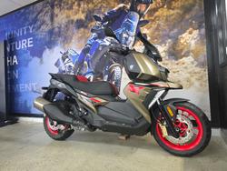 2025 BMW Motorrad C 400 X GREEN