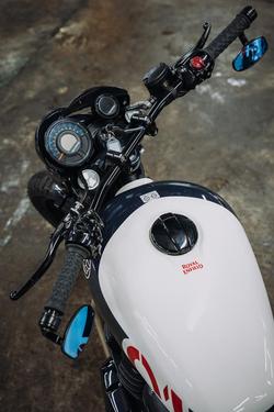 2025 Royal Enfield Shotgun 650 Shotgun White