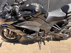 2026 Kawasaki Z1100 Z Black
