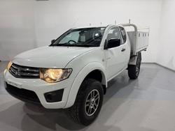 2014 Mitsubishi Triton GLX