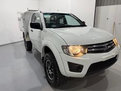 2014 Mitsubishi Triton GLX