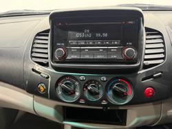 2014 Mitsubishi Triton GLX