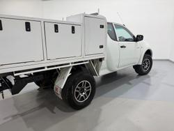 2014 Mitsubishi Triton GLX