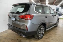 2021 LDV D90 Executive