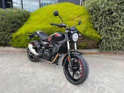2026 Royal Enfield Guerrilla 450 BLACK