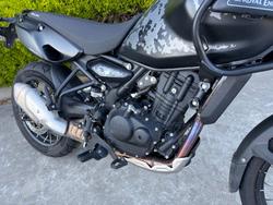2025 Royal Enfield HIMALAYAN 450 BLACK