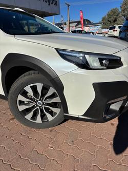 2023 Subaru Outback AWD Touring
