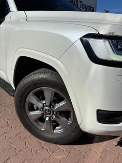 2022 Toyota Landcruiser VX