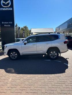 2022 Toyota Landcruiser VX