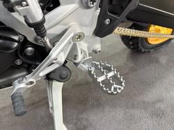 2026 BMW Motorrad F 900 GS ENDURO Racing blue metallic matt / Light white. (14-10)