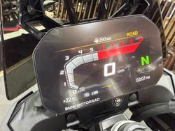 2026 BMW Motorrad F 900 GS ENDURO Racing blue metallic matt / Light white. (14-10)
