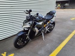 2023 Ducati Streetfighter V2 Streetfighter Green
