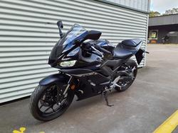 2024 Yamaha YZF-R3 R3 Black