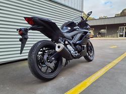 2024 Yamaha YZF-R3 R3 Black