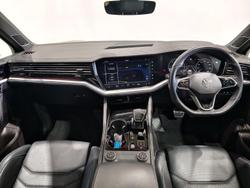 2024 Volkswagen Touareg 210TDI R-Line