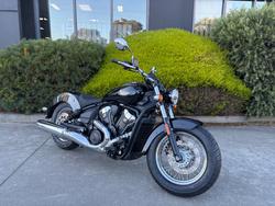 2025 Indian SCOUT CLASSIC Black