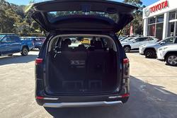 2023 Kia Carnival S
