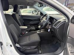 2021 Mitsubishi ASX ES