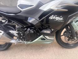 2026 Kawasaki Ninja 500 SE Ninja White