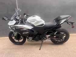 Kawasaki Ninja 500 SE
