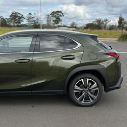 2026 Lexus UX 300h Sport Luxury