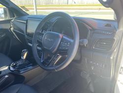 2025 Isuzu D-MAX BLADE