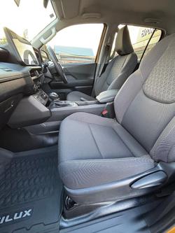 2025 Toyota Hilux SR 48V
