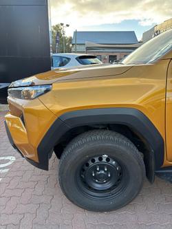 2025 Toyota Hilux SR 48V