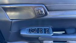 2023 Ford Everest Platinum