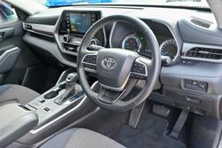 2022 Toyota Kluger GX