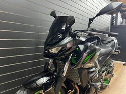 2025 Kawasaki Z500 SE Green