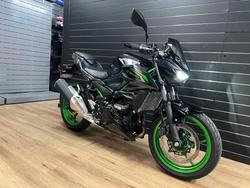 2025 Kawasaki Z500 SE Green