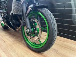 2025 Kawasaki Z500 SE Green