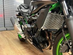 2025 Kawasaki Z500 SE Green