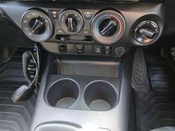 2022 Toyota Hilux SR