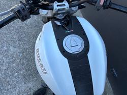 2013 Ducati MONSTER 696 WHITE