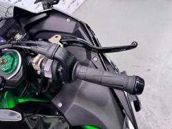 2022 Kawasaki Ninja H2 (ZX1002J) Ninja H2 Grey