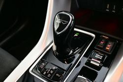 2024 Mitsubishi Eclipse Cross PHEV XLS