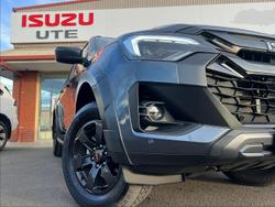 2025 Isuzu D-MAX X-TERRAIN MY25.5 4X4 Dual Range Obsidian Grey