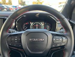 2025 Isuzu D-MAX X-TERRAIN MY25.5 4X4 Dual Range Obsidian Grey