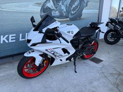 2023 Yamaha YZF-R7LA White