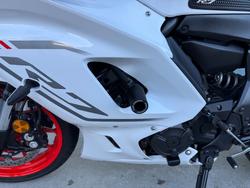 2023 Yamaha YZF-R7LA White